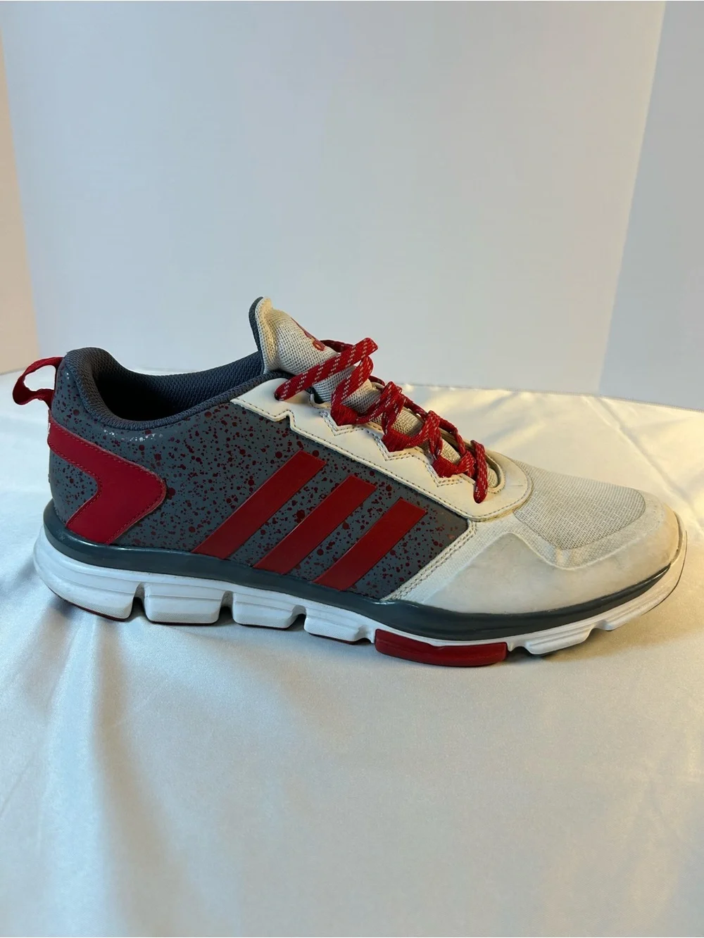 adidas MI Men’s Athletic Running Jogging Shoes Red White Gray Size 11.5